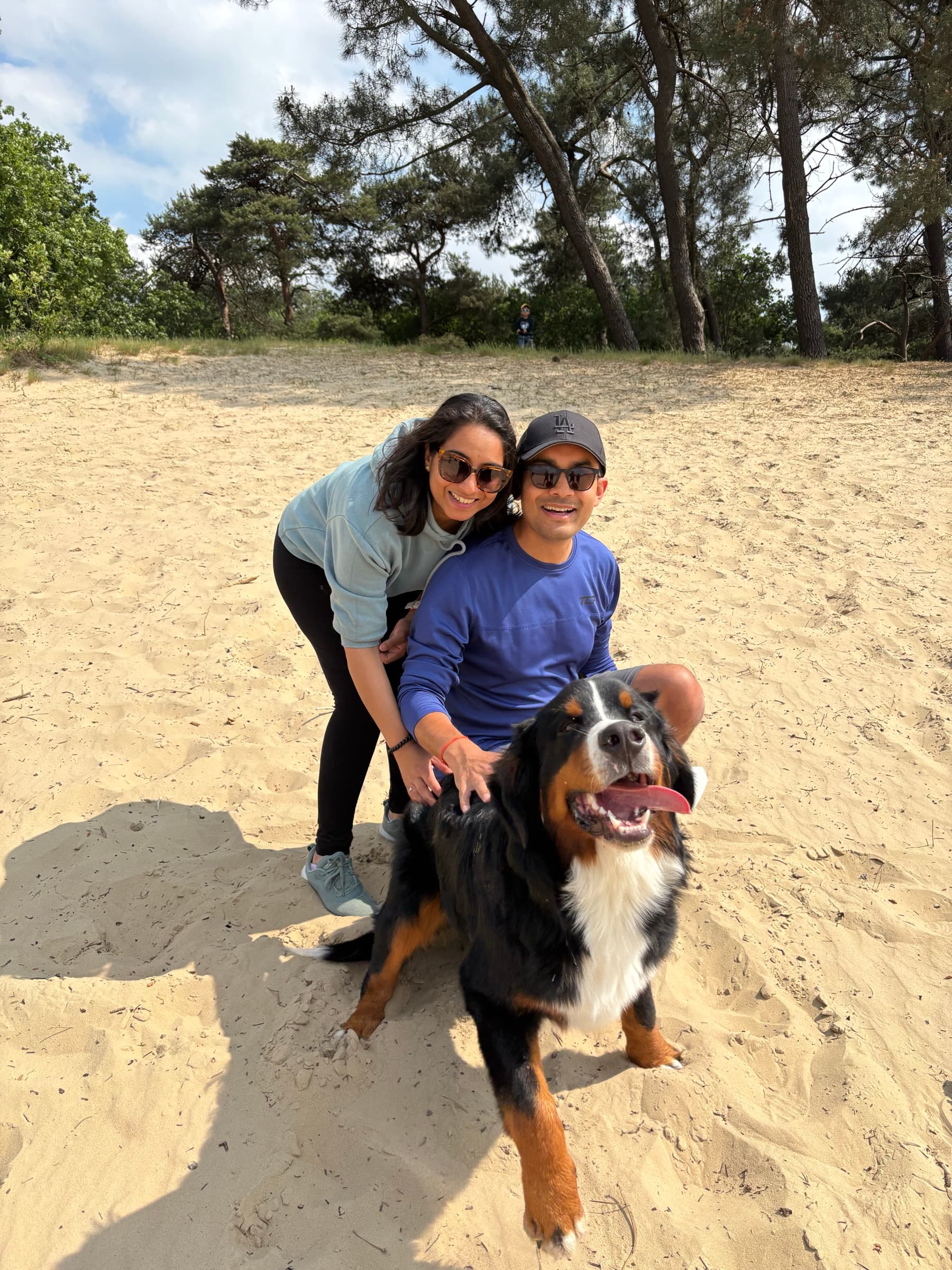 Palak, Pranav and their dog in the Loonse en Drunense Duinen